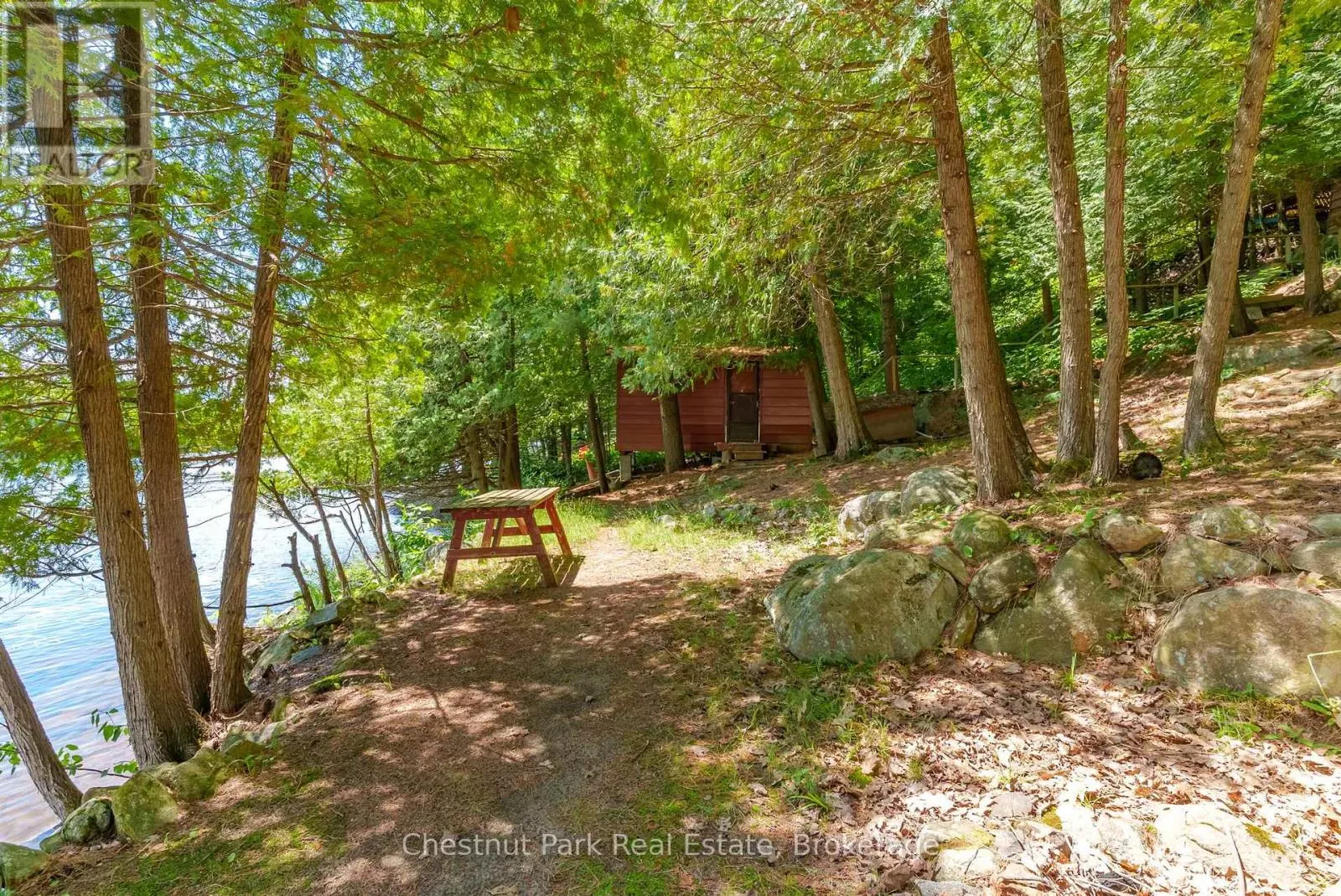 1054 10 DEEWOOD DRIVE