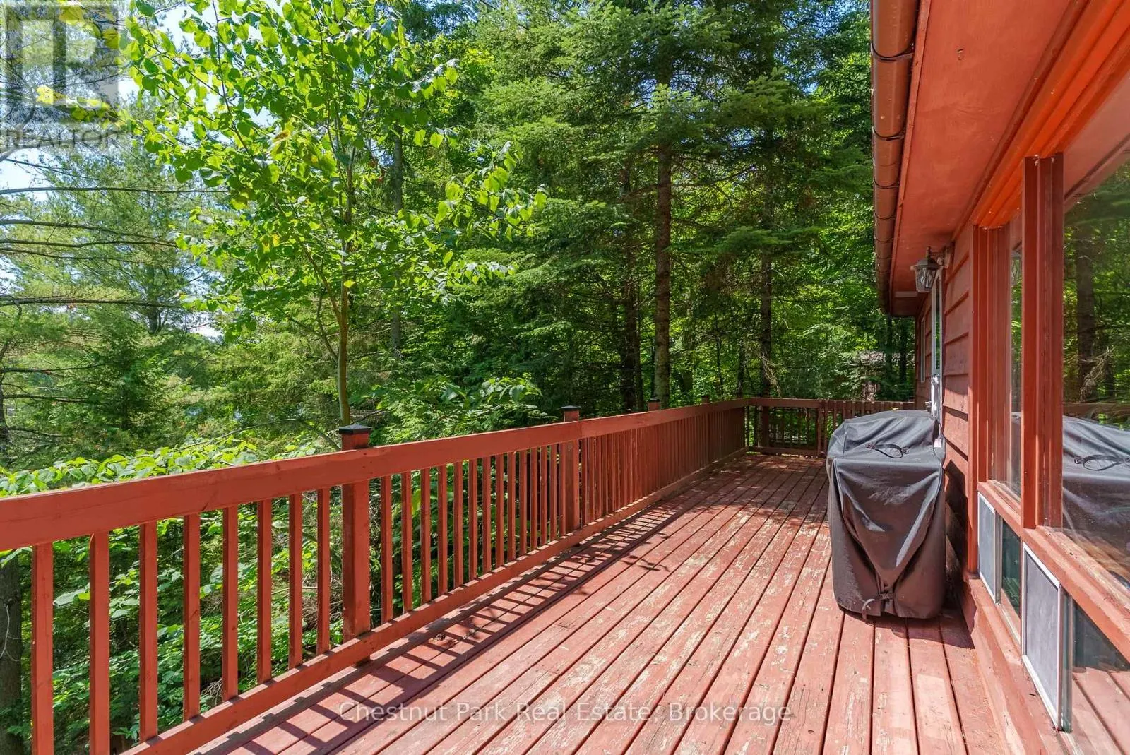 1054 10 DEEWOOD DRIVE