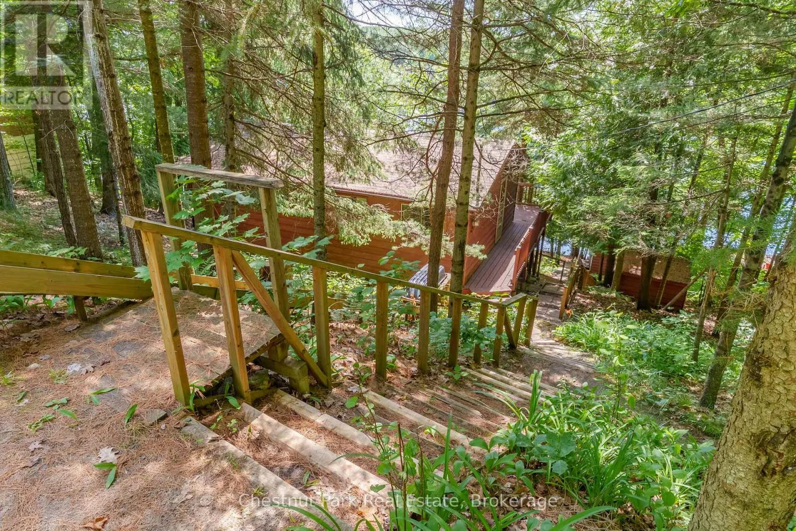 1054 10 DEEWOOD DRIVE