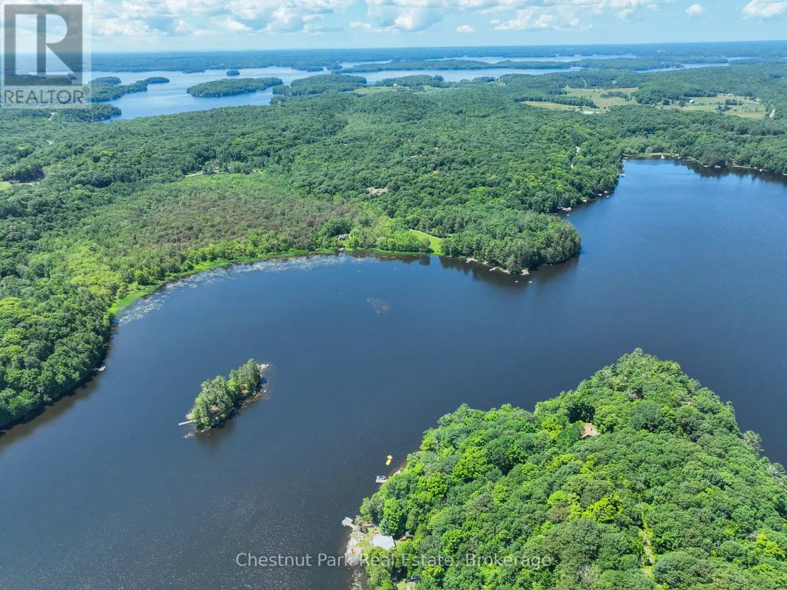 1054 10 DEEWOOD DRIVE