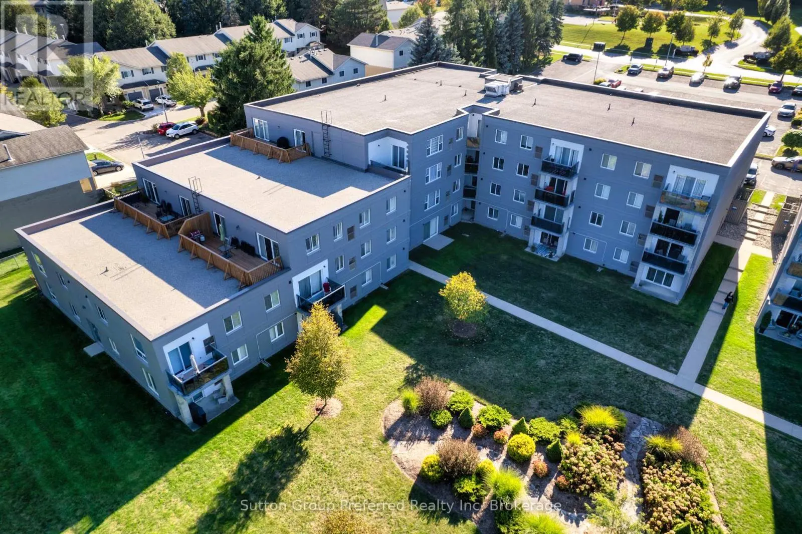 102 - 163 FERGUSON AVENUE, #102