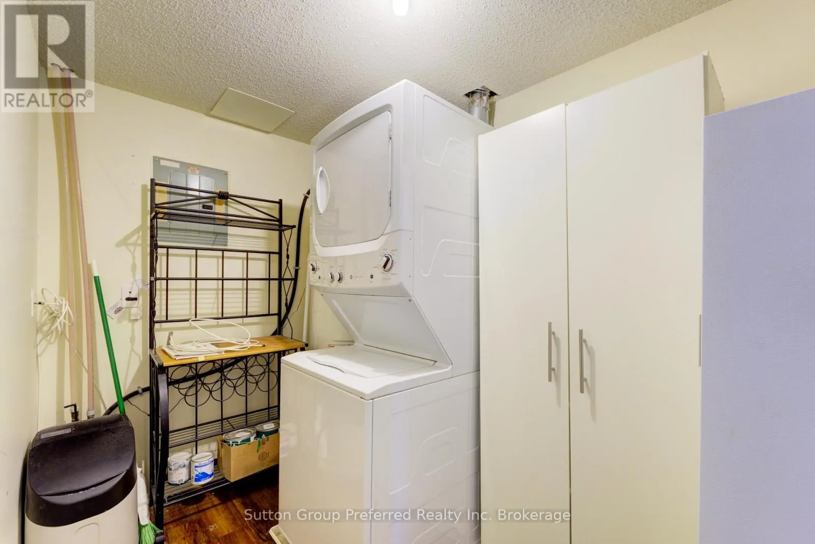 102 - 163 FERGUSON AVENUE, #102