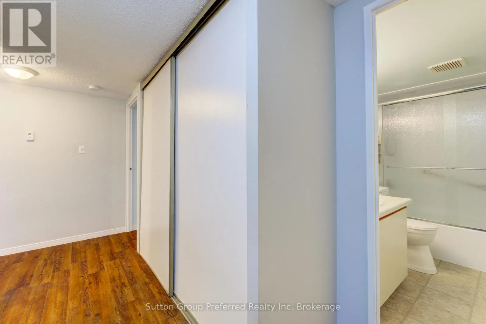 102 - 163 FERGUSON AVENUE, #102