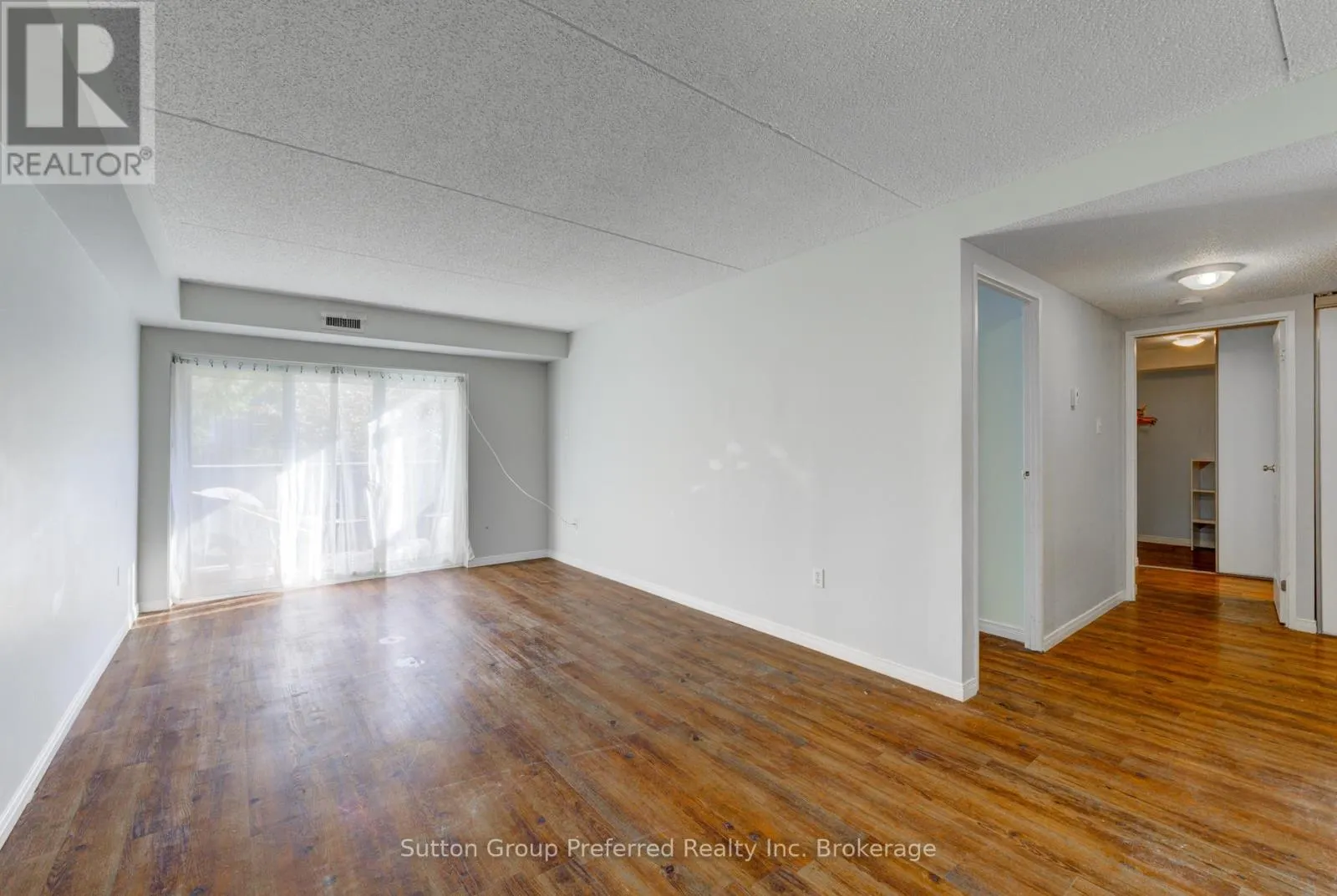 102 - 163 FERGUSON AVENUE, #102