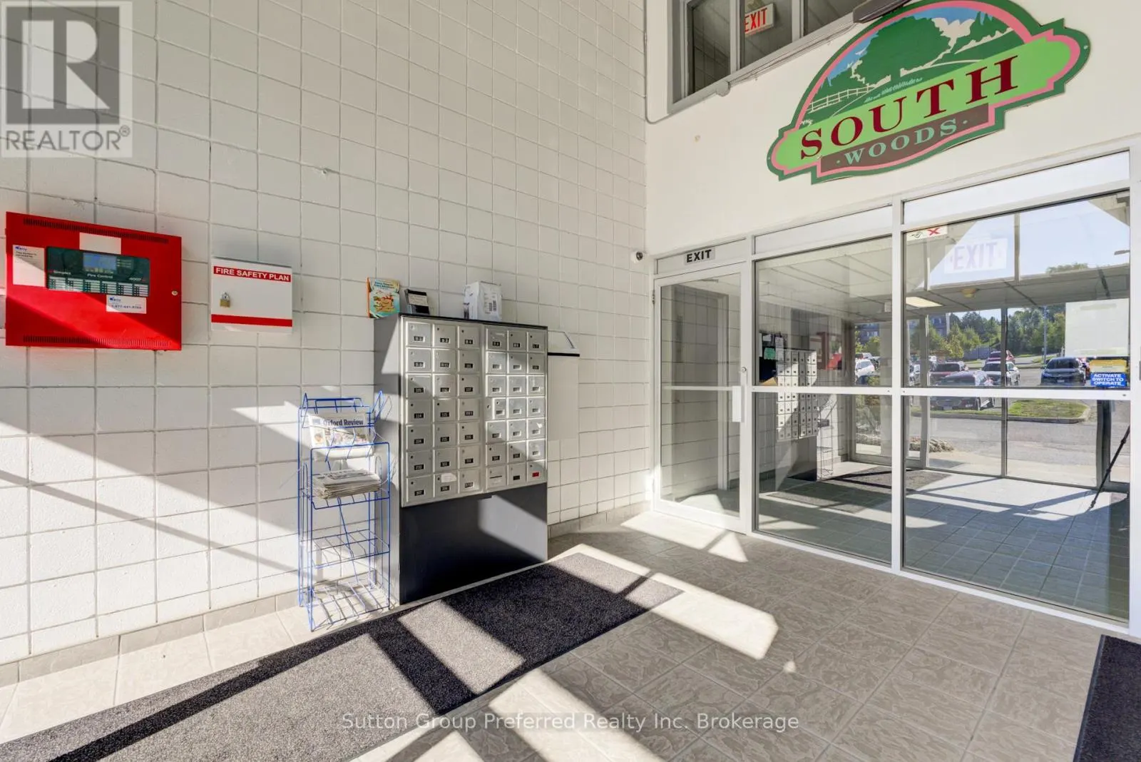 102 - 163 FERGUSON AVENUE, #102