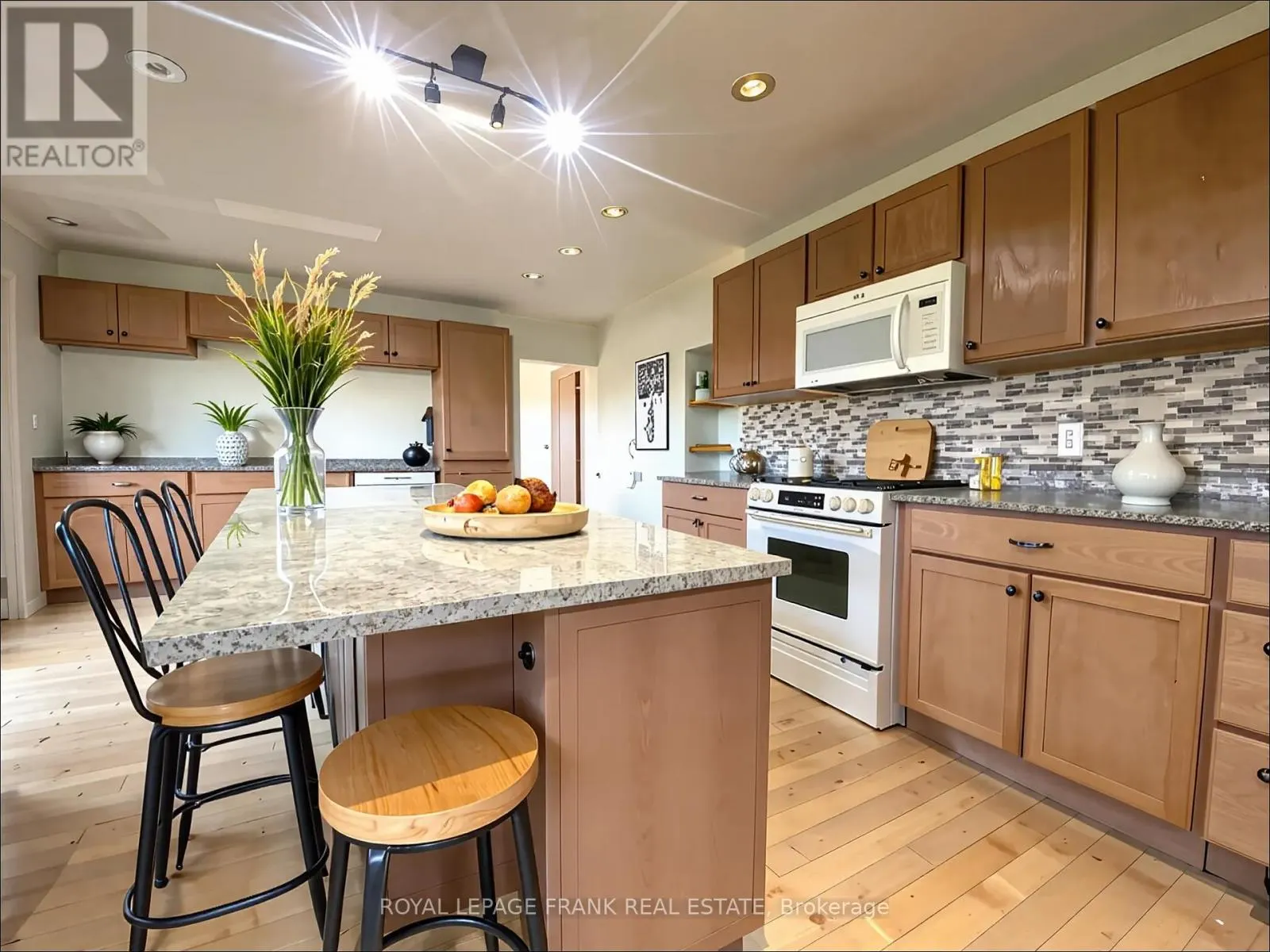 2432 B COUNTY ROAD 8 S