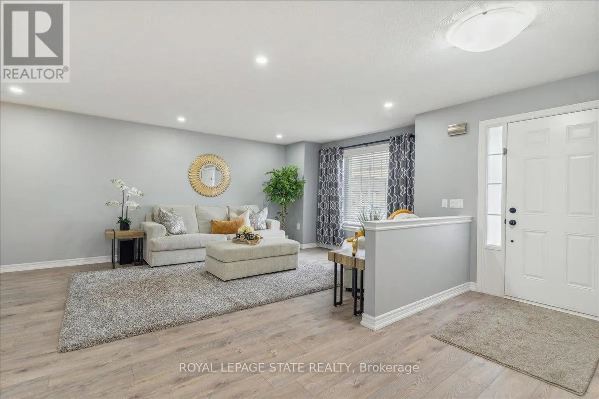 29 MAPLEVIEW DRIVE