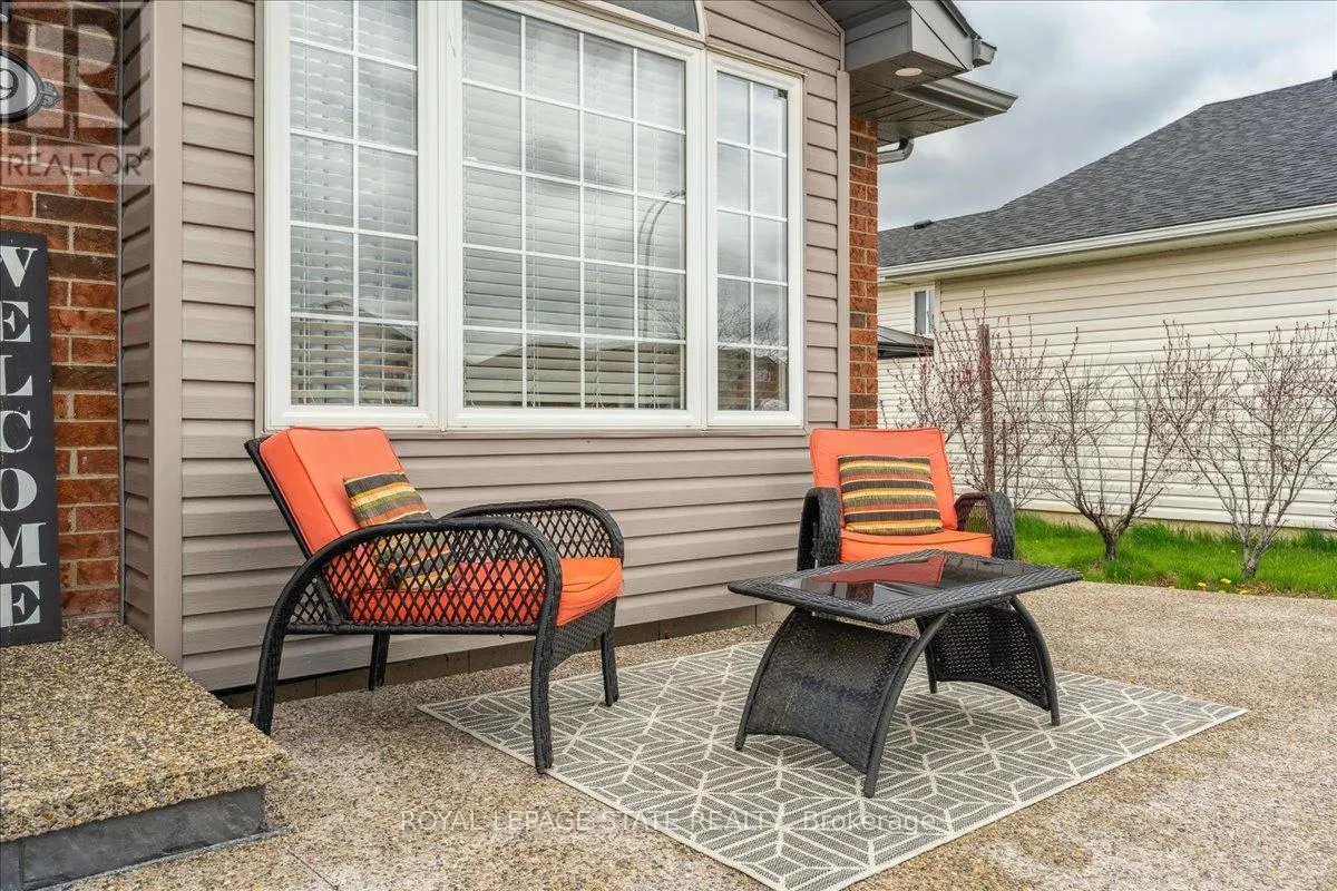 29 MAPLEVIEW DRIVE
