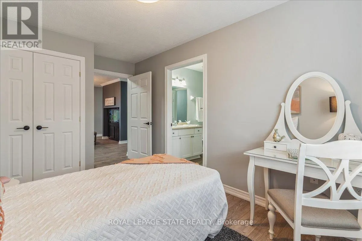 29 MAPLEVIEW DRIVE