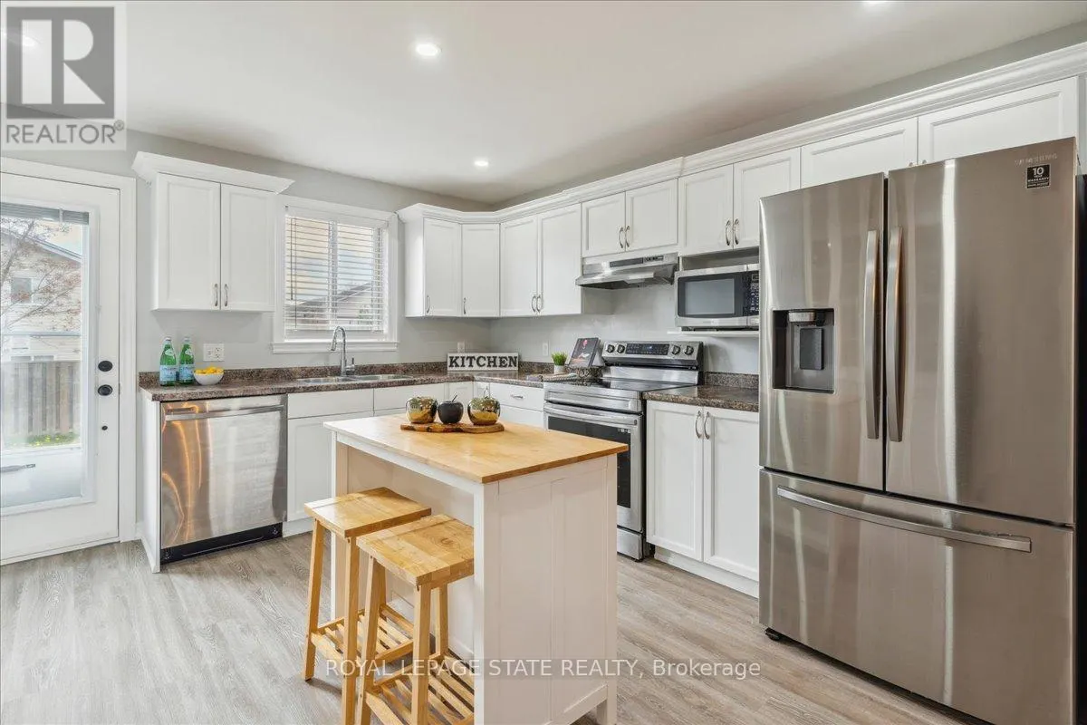 29 MAPLEVIEW DRIVE