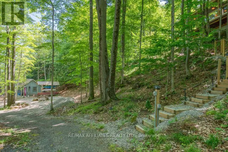 200 WALNUT POINT ROAD