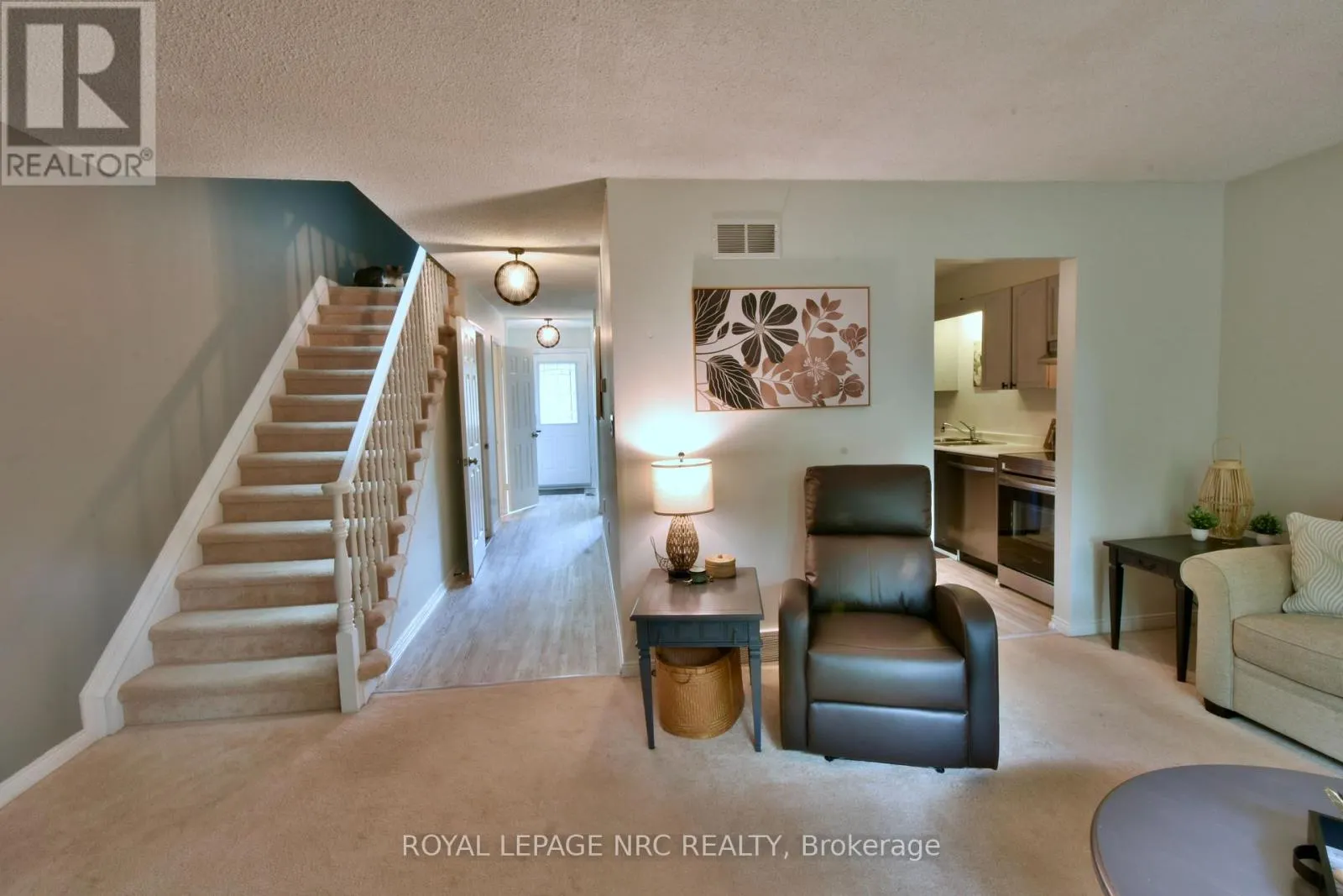 11 - 159 CANBORO ROAD, #11