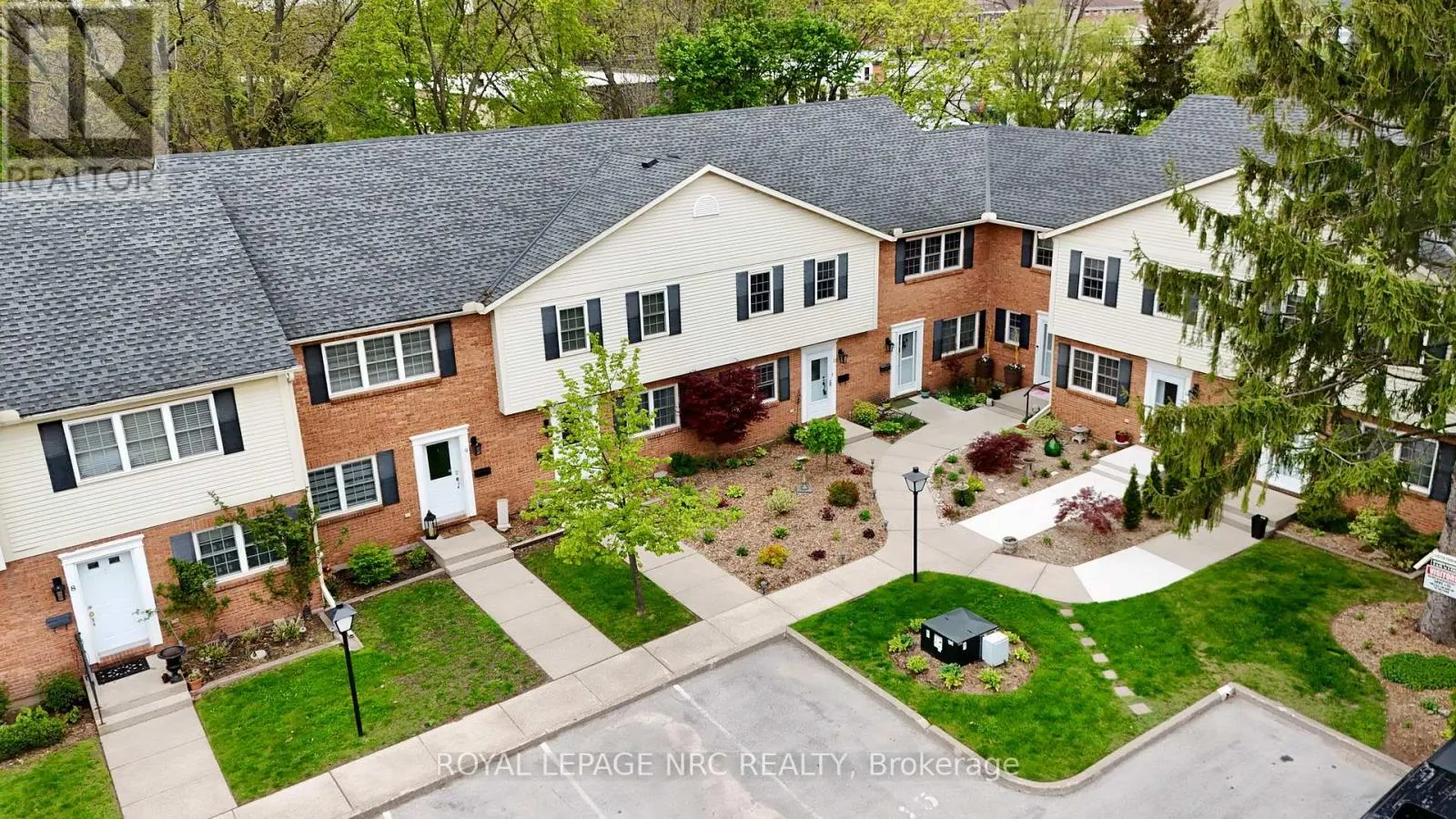 11 - 159 CANBORO ROAD, #11