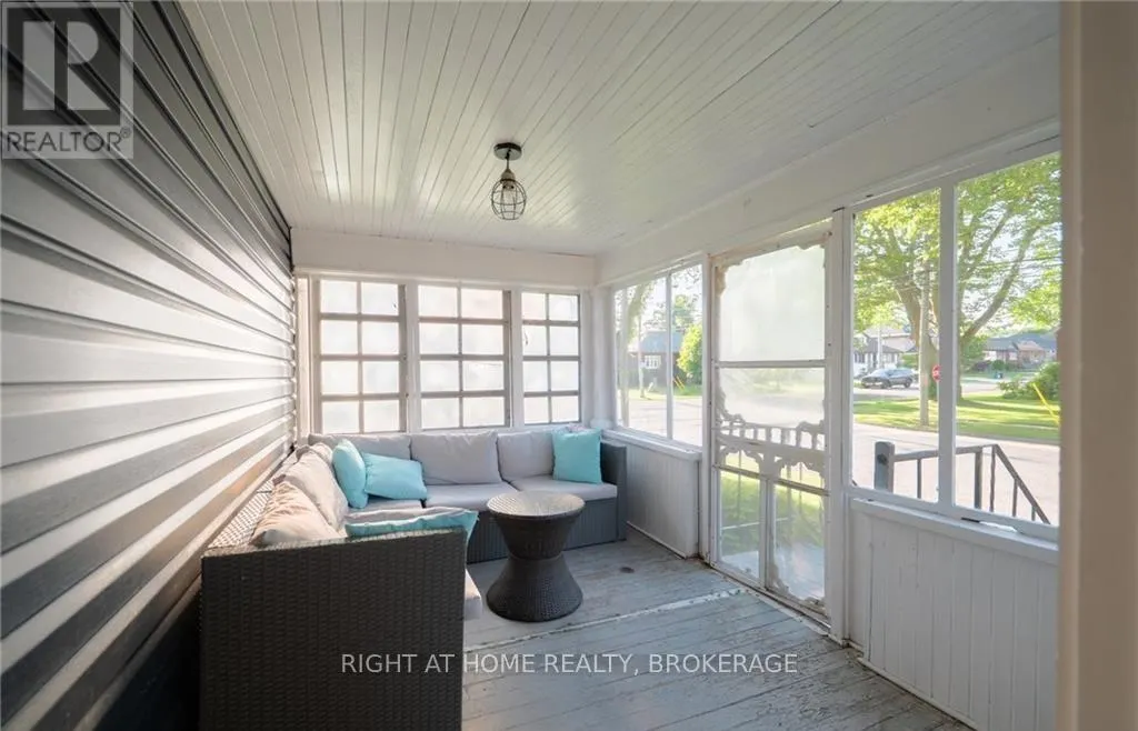 129 FOREST AVENUE