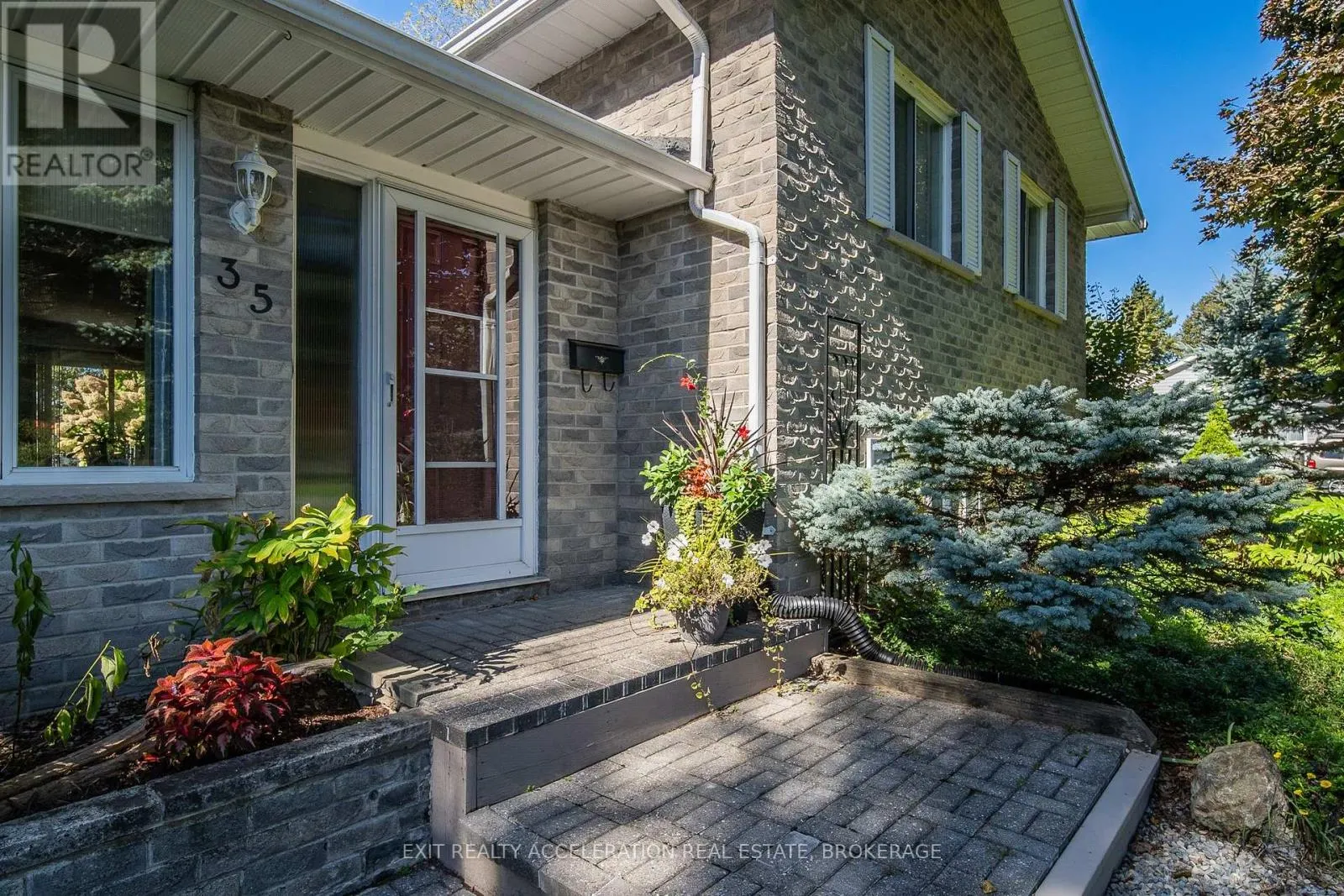 35 RIVERVIEW DRIVE