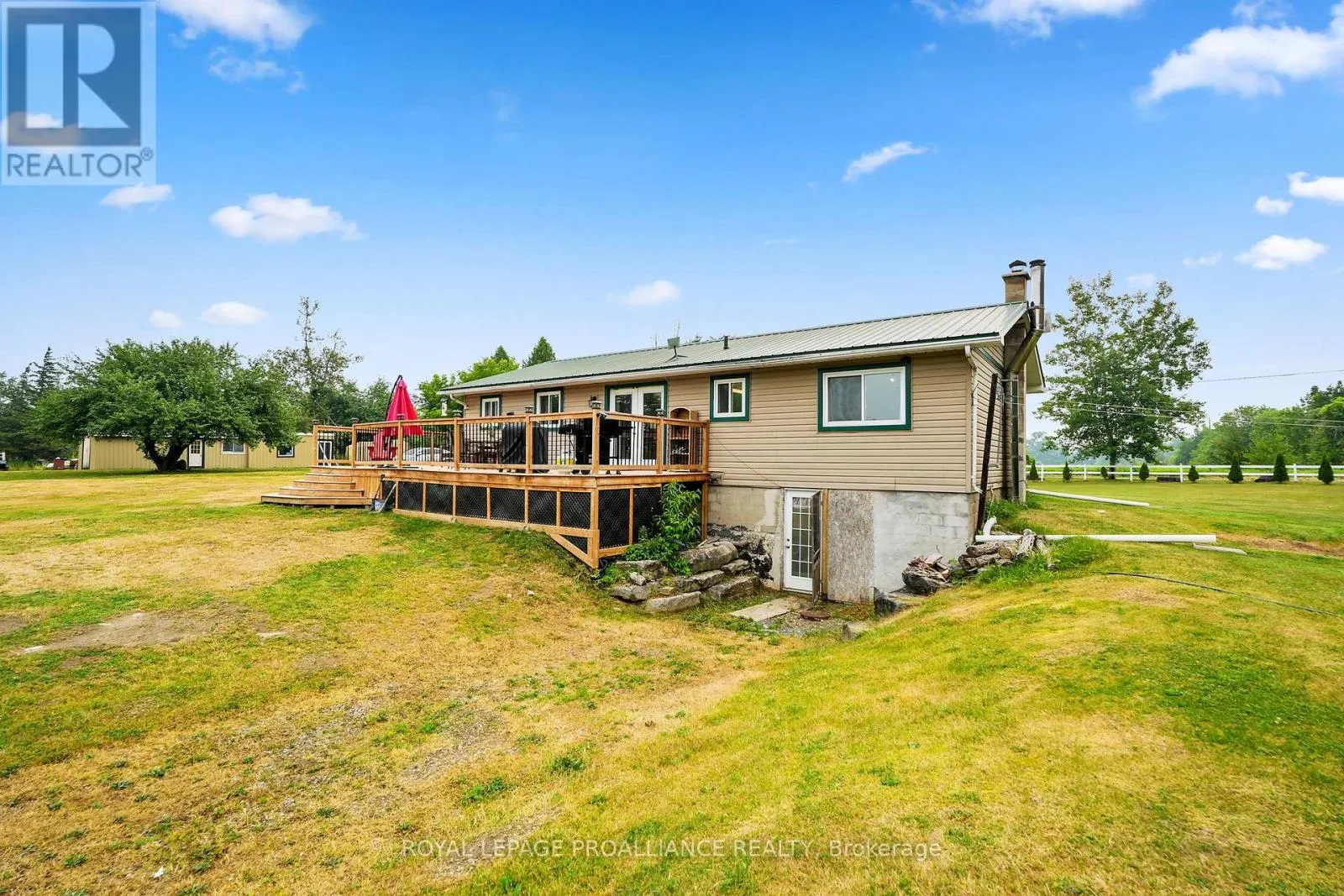 16 MACK TRAIL
