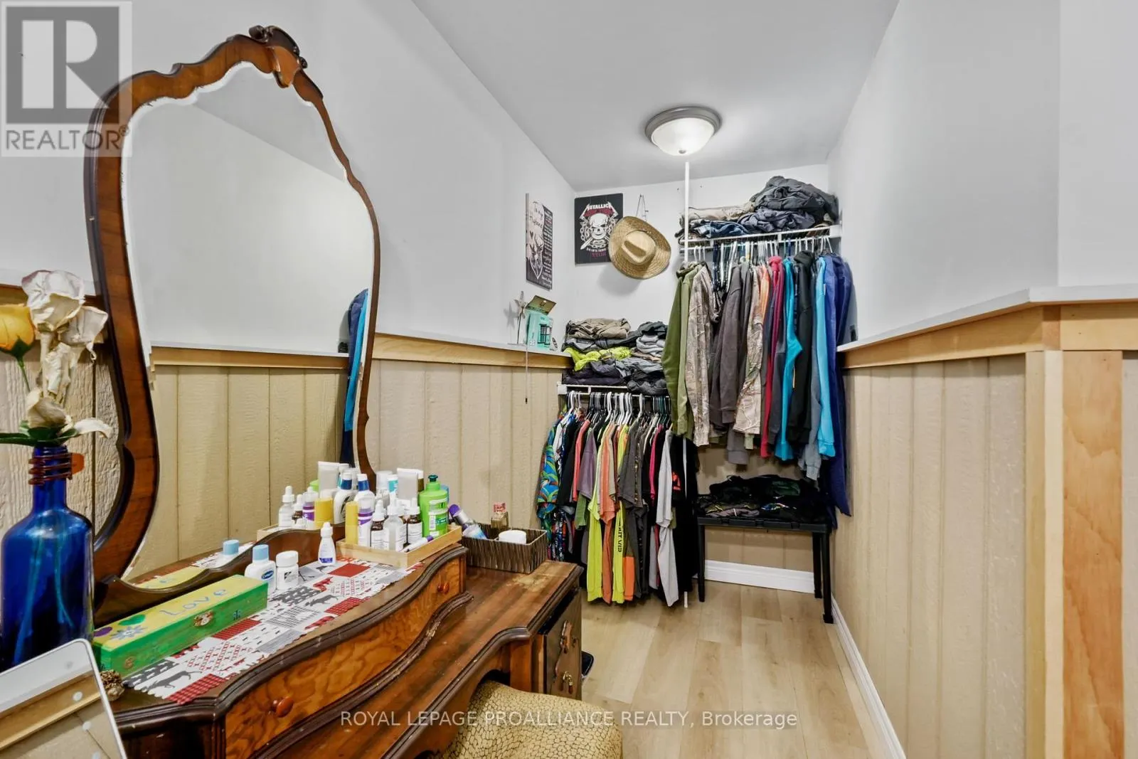 16 MACK TRAIL