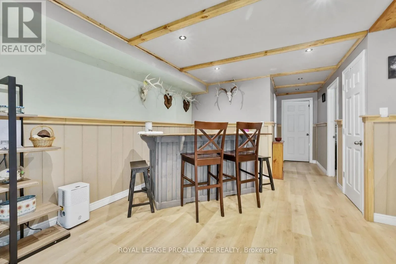 16 MACK TRAIL