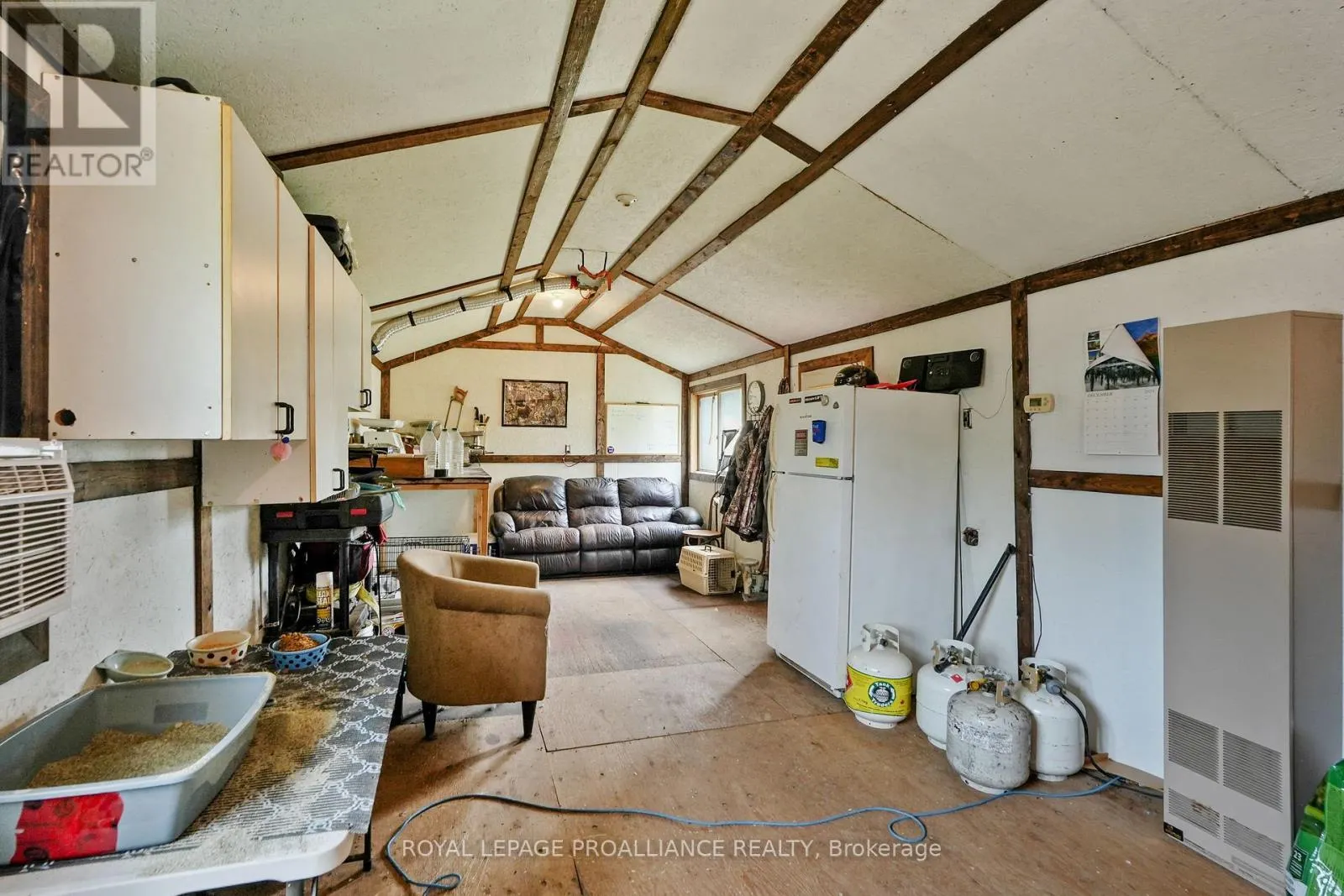 16 MACK TRAIL