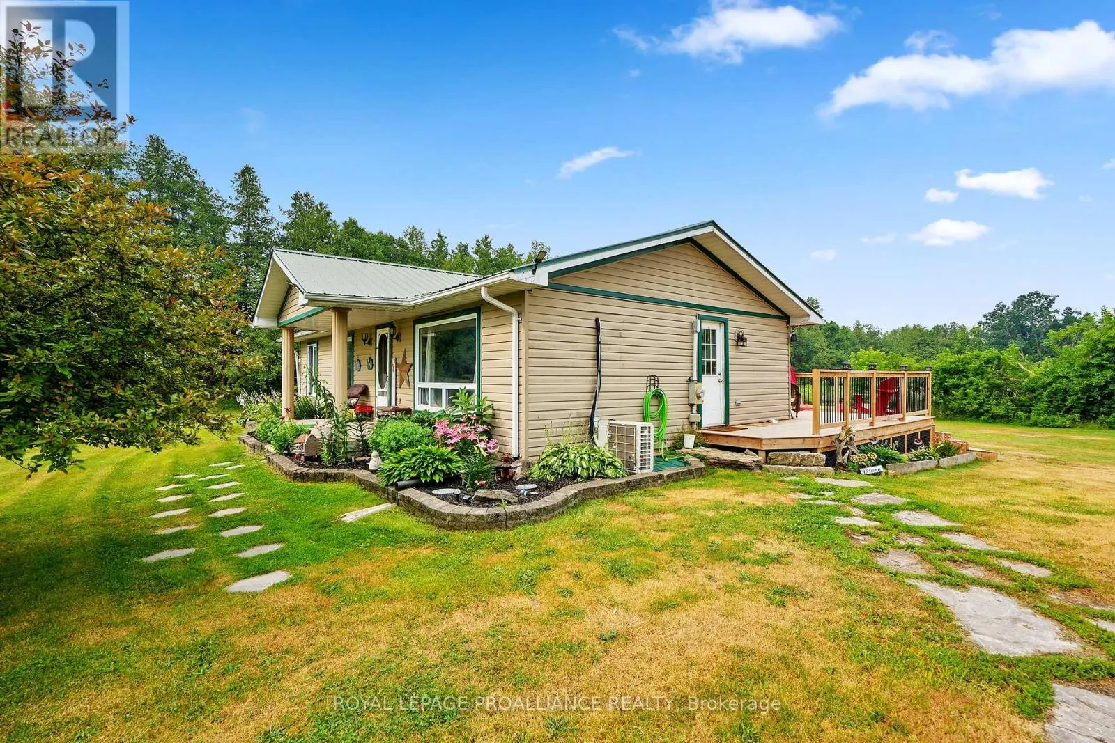 16 MACK TRAIL