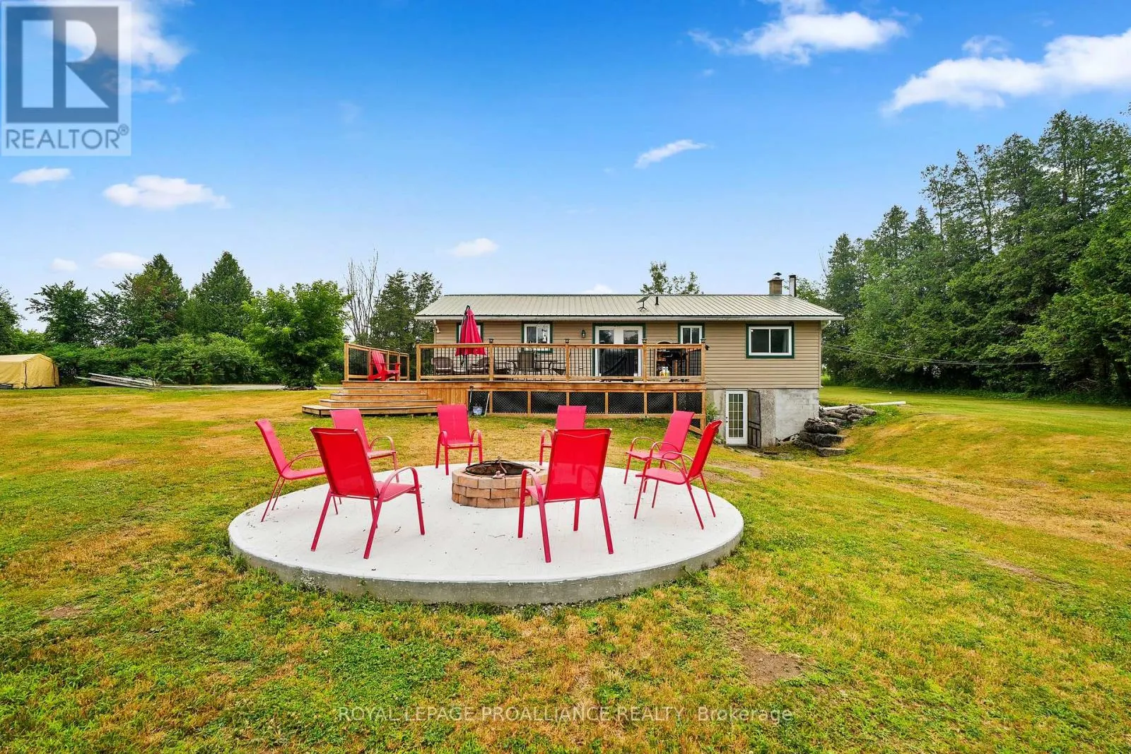 16 MACK TRAIL