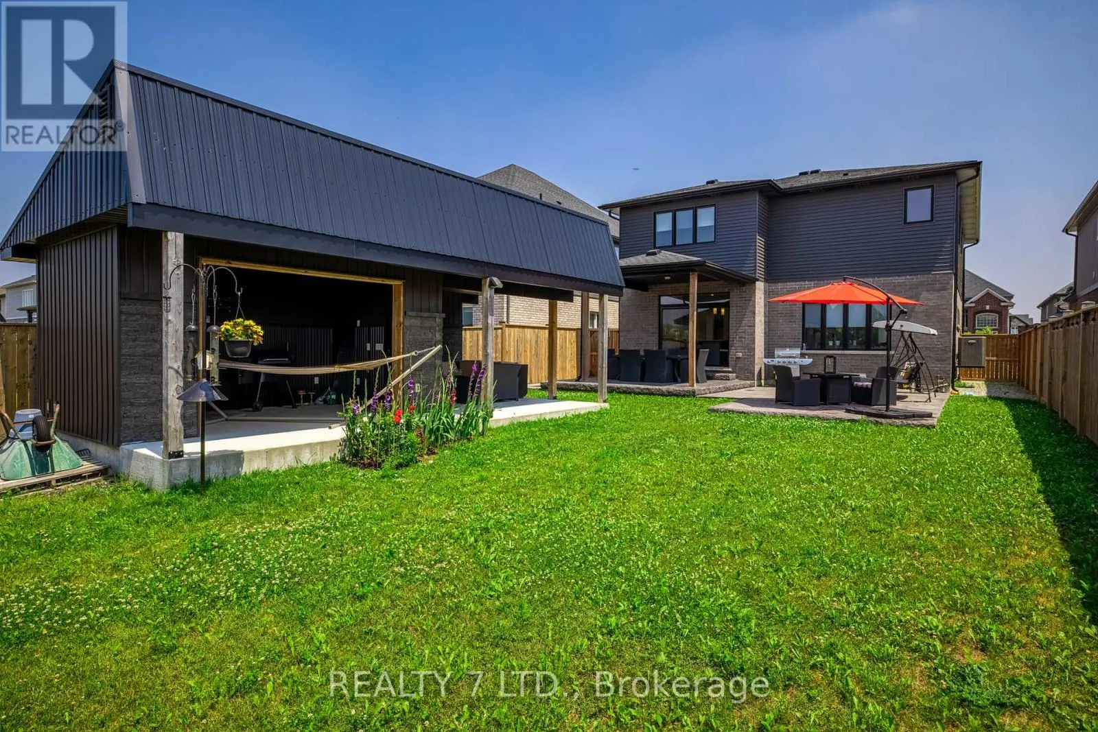 128 SUSAN DRIVE