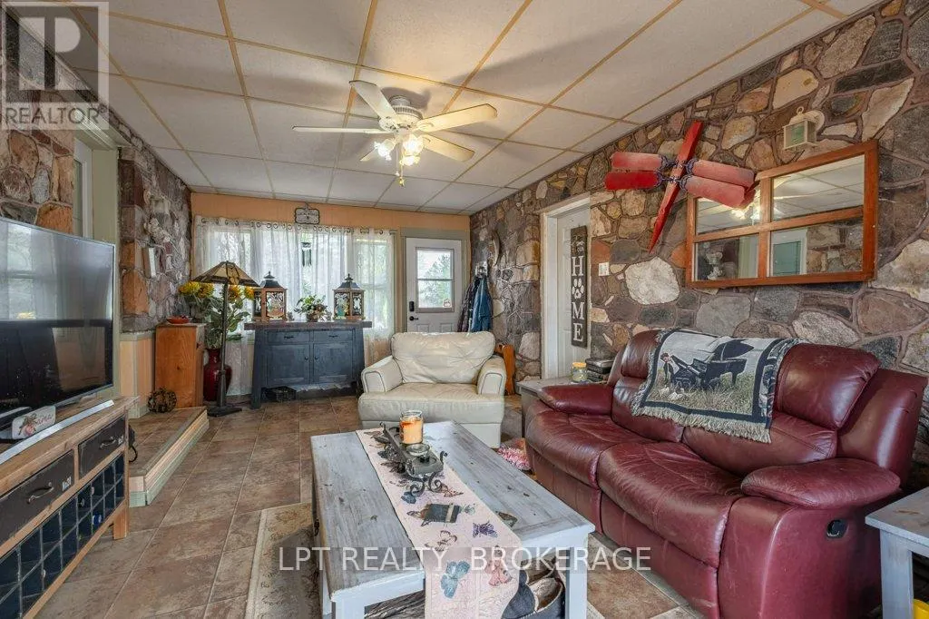 3939 HOWES ROAD