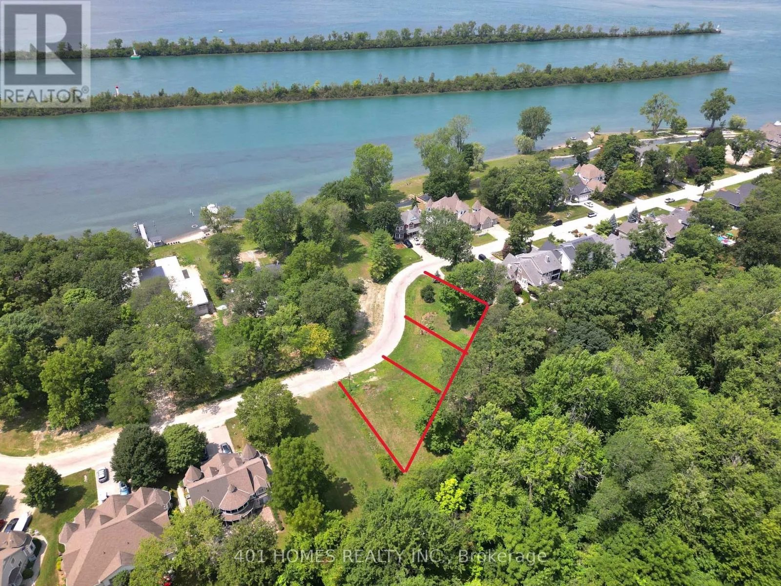 271 CRYSTAL BAY DRIVE