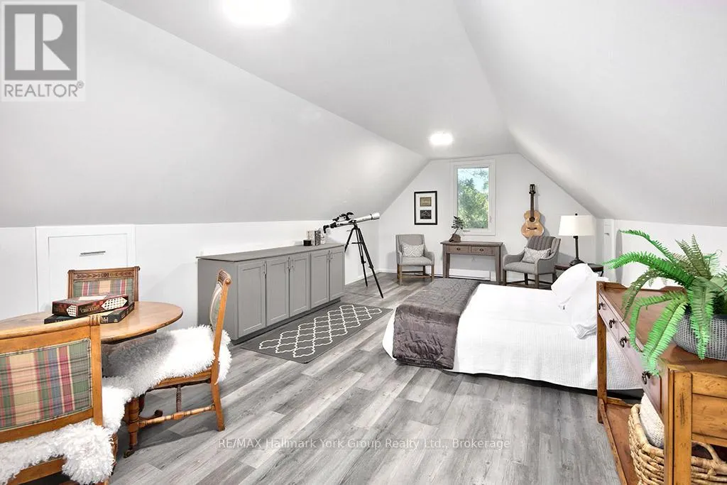 125 MOUNTAIN ROAD