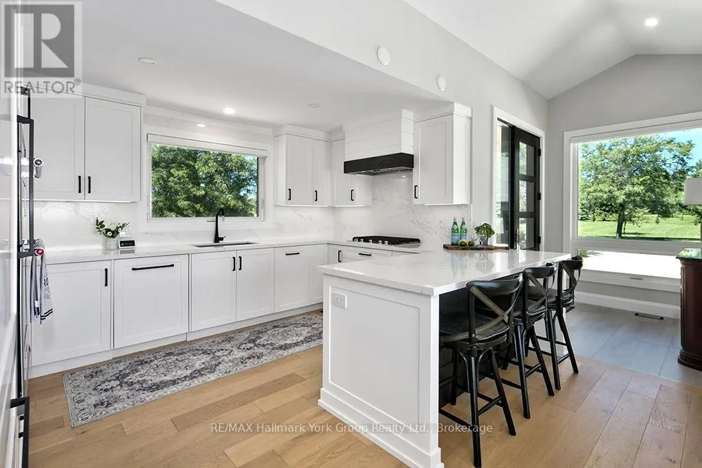 125 MOUNTAIN ROAD