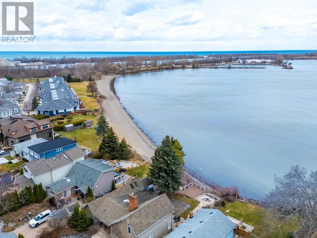 28 LAKESIDE DRIVE