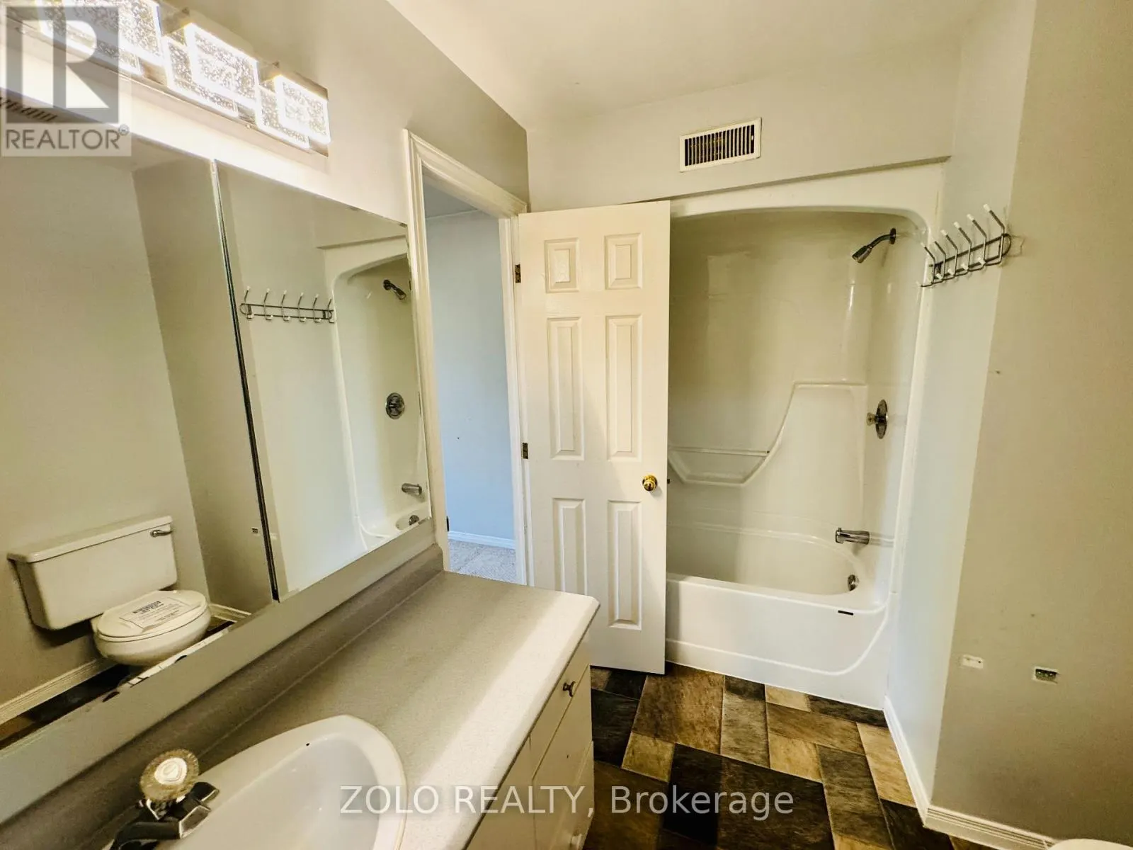 2313 EMILY CRESCENT