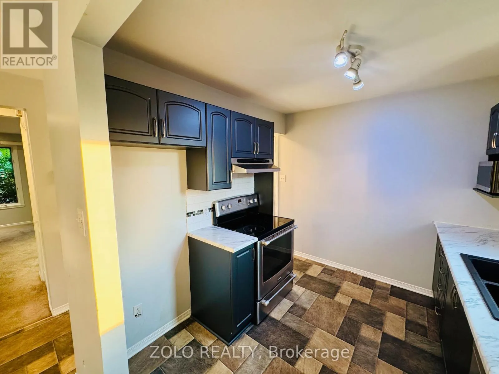 2313 EMILY CRESCENT