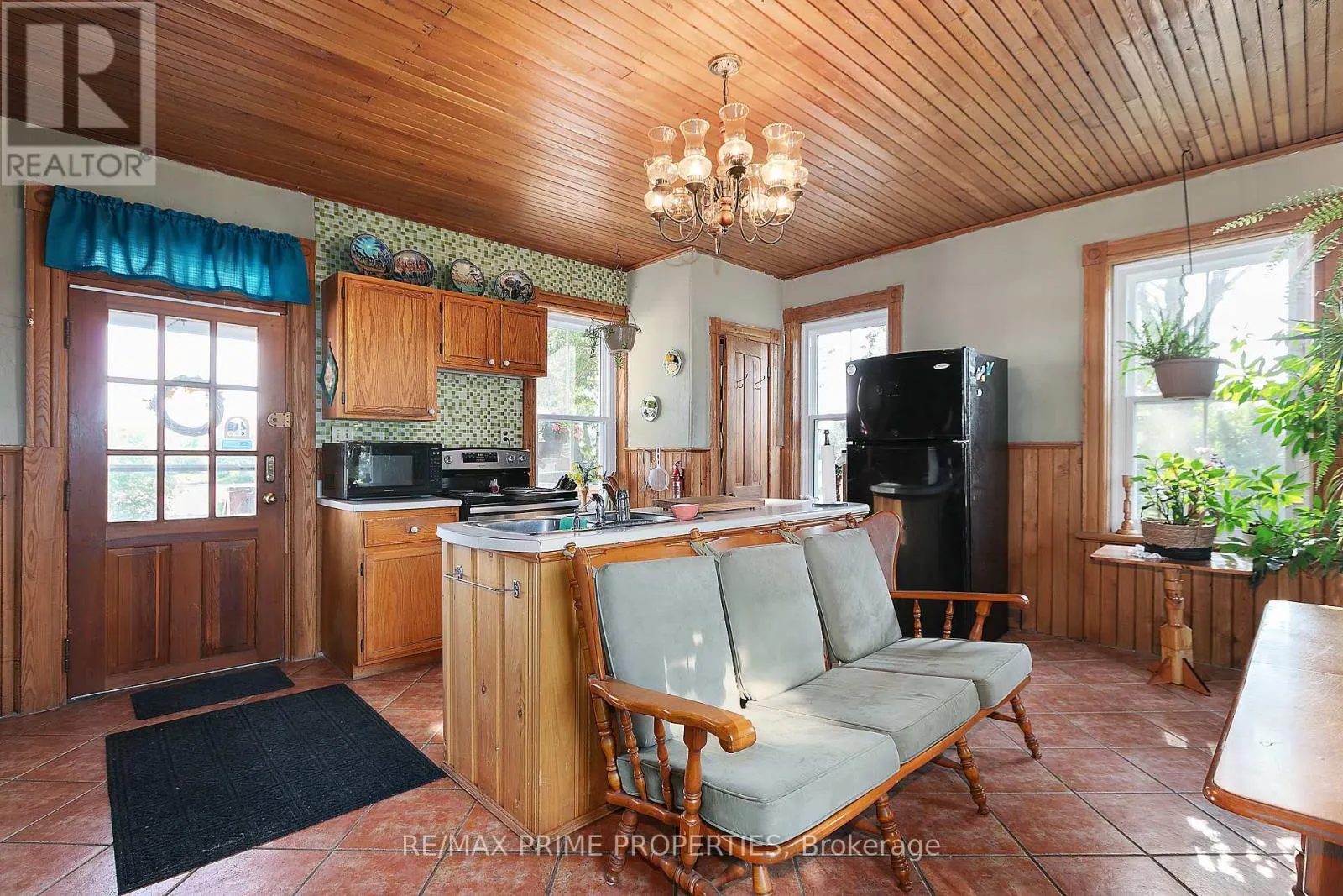 650 CONCESSION 1 ROAD