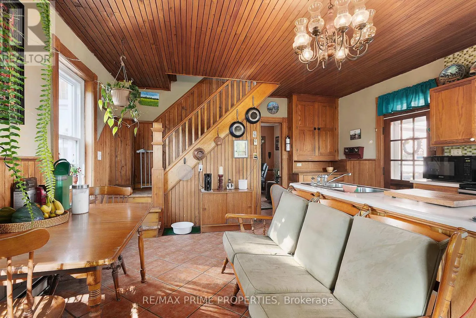 650 CONCESSION 1 ROAD