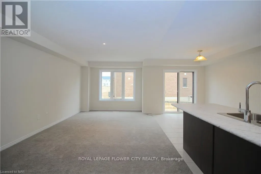 151 THOMPSON ROAD E