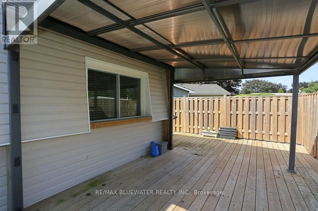 25 MAPLE GROVE COURT E