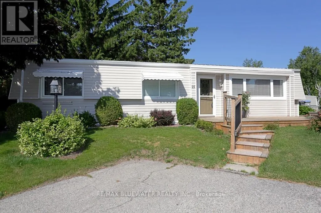25 MAPLE GROVE COURT E