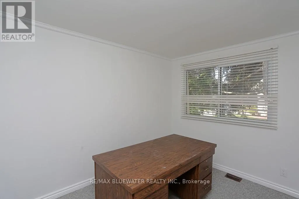 25 MAPLE GROVE COURT E