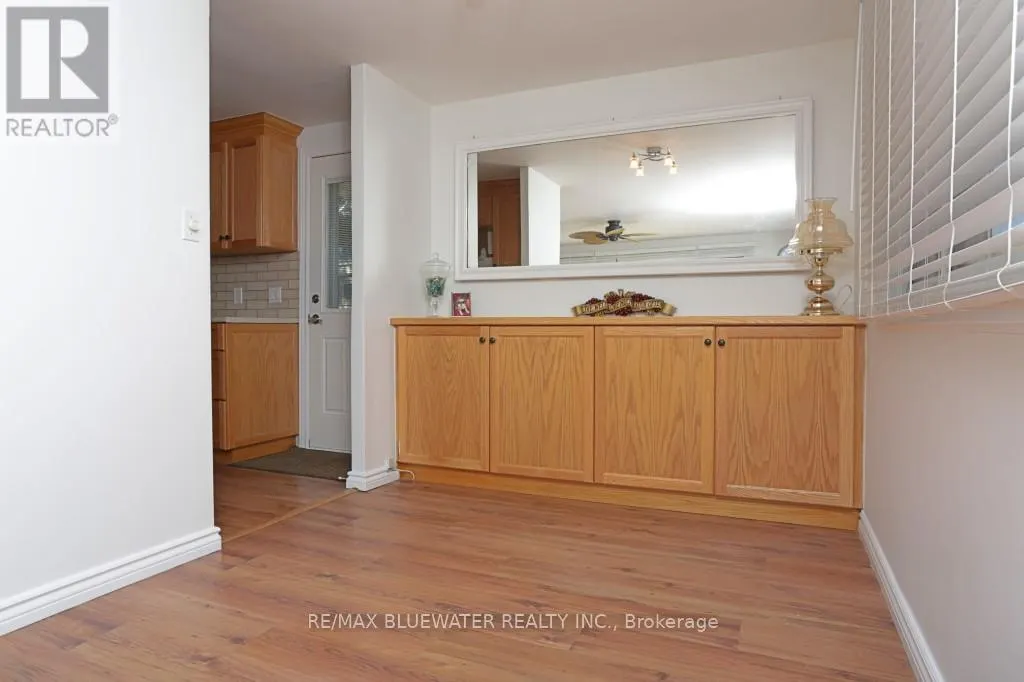 25 MAPLE GROVE COURT E