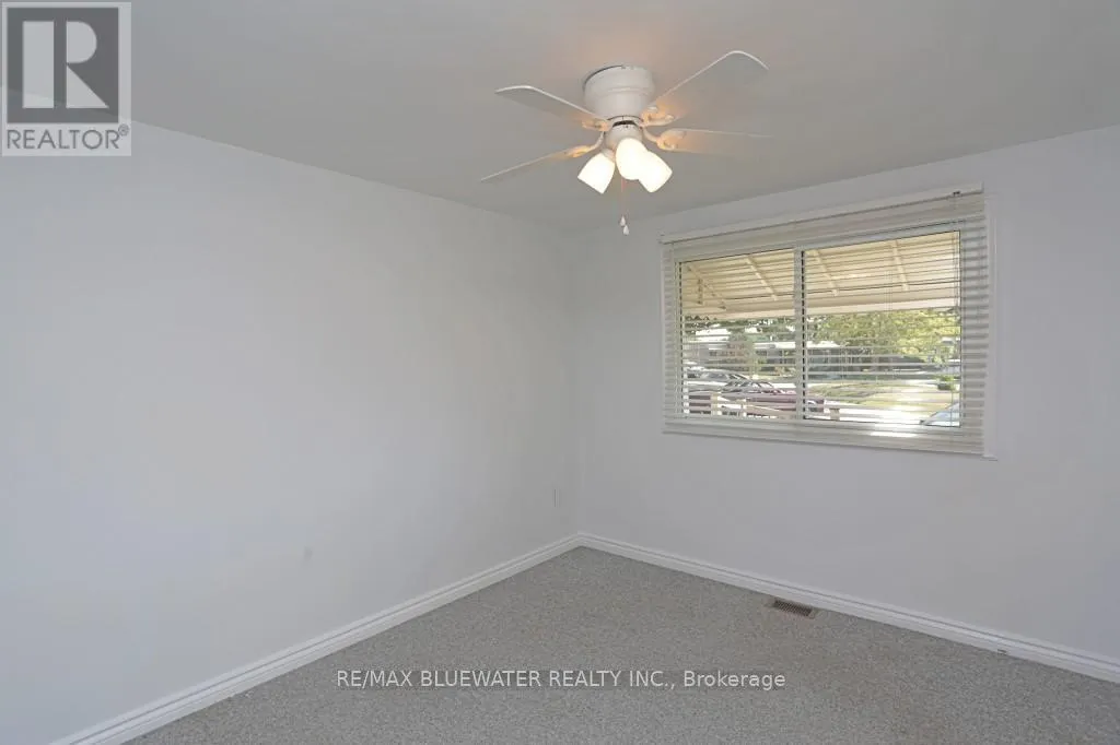 25 MAPLE GROVE COURT E