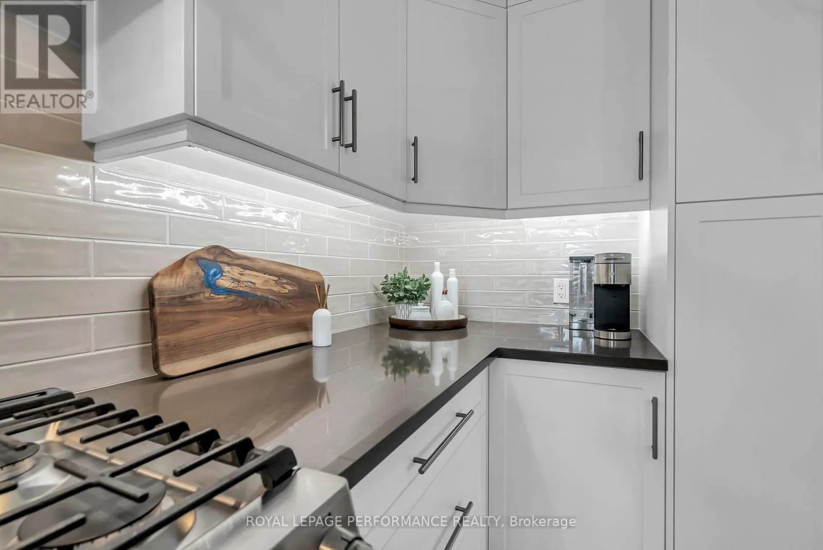 4 MATTHEW KIERAN CRESCENT