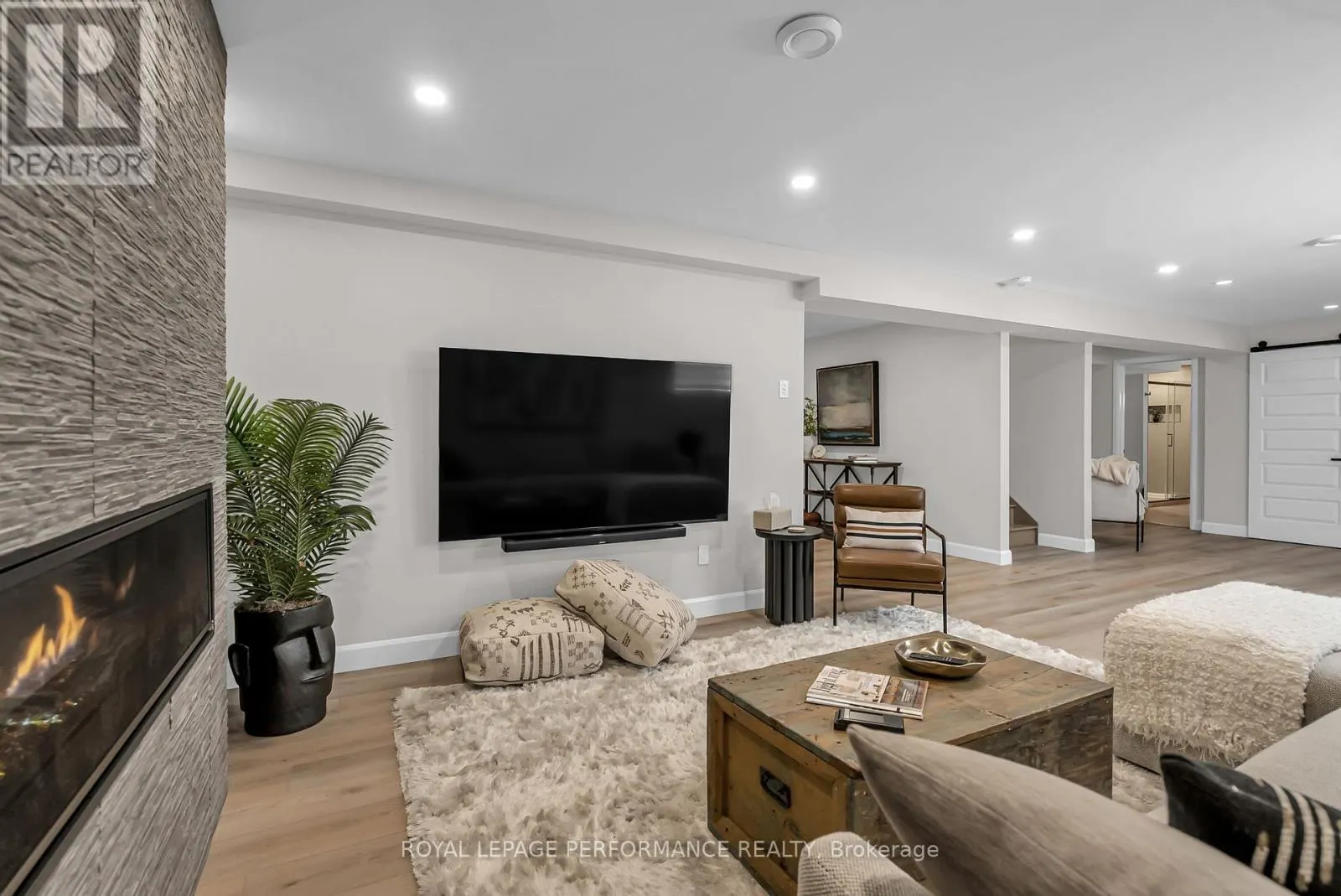 4 MATTHEW KIERAN CRESCENT