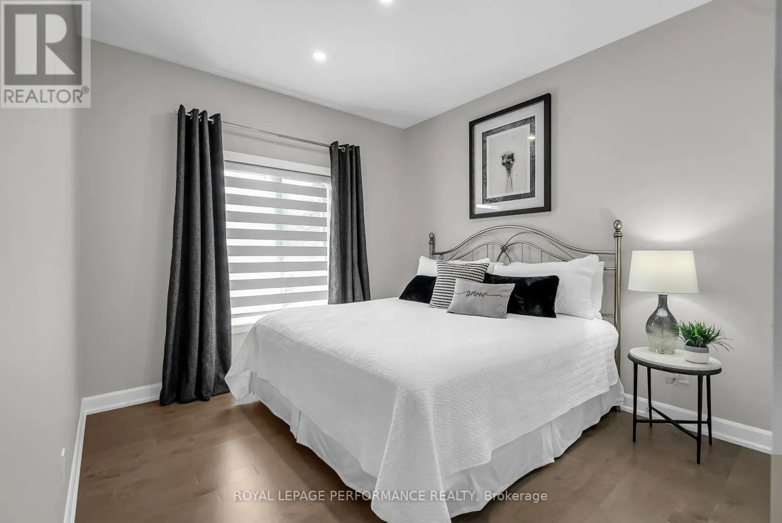 4 MATTHEW KIERAN CRESCENT