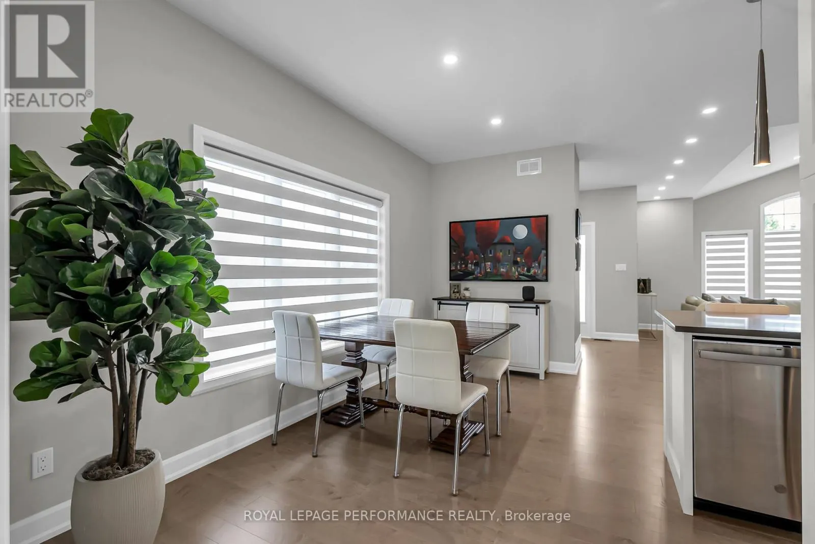 4 MATTHEW KIERAN CRESCENT