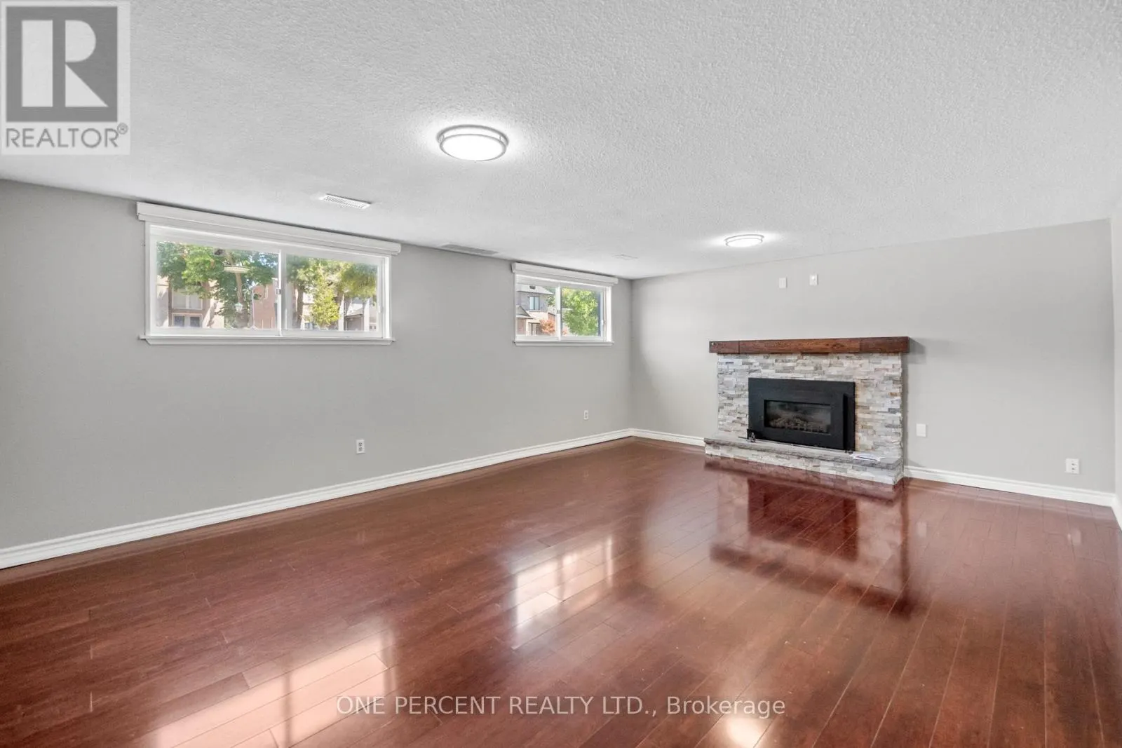 364 RED OAK AVENUE