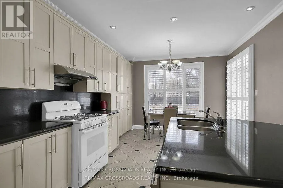 10 TIERNEY DRIVE