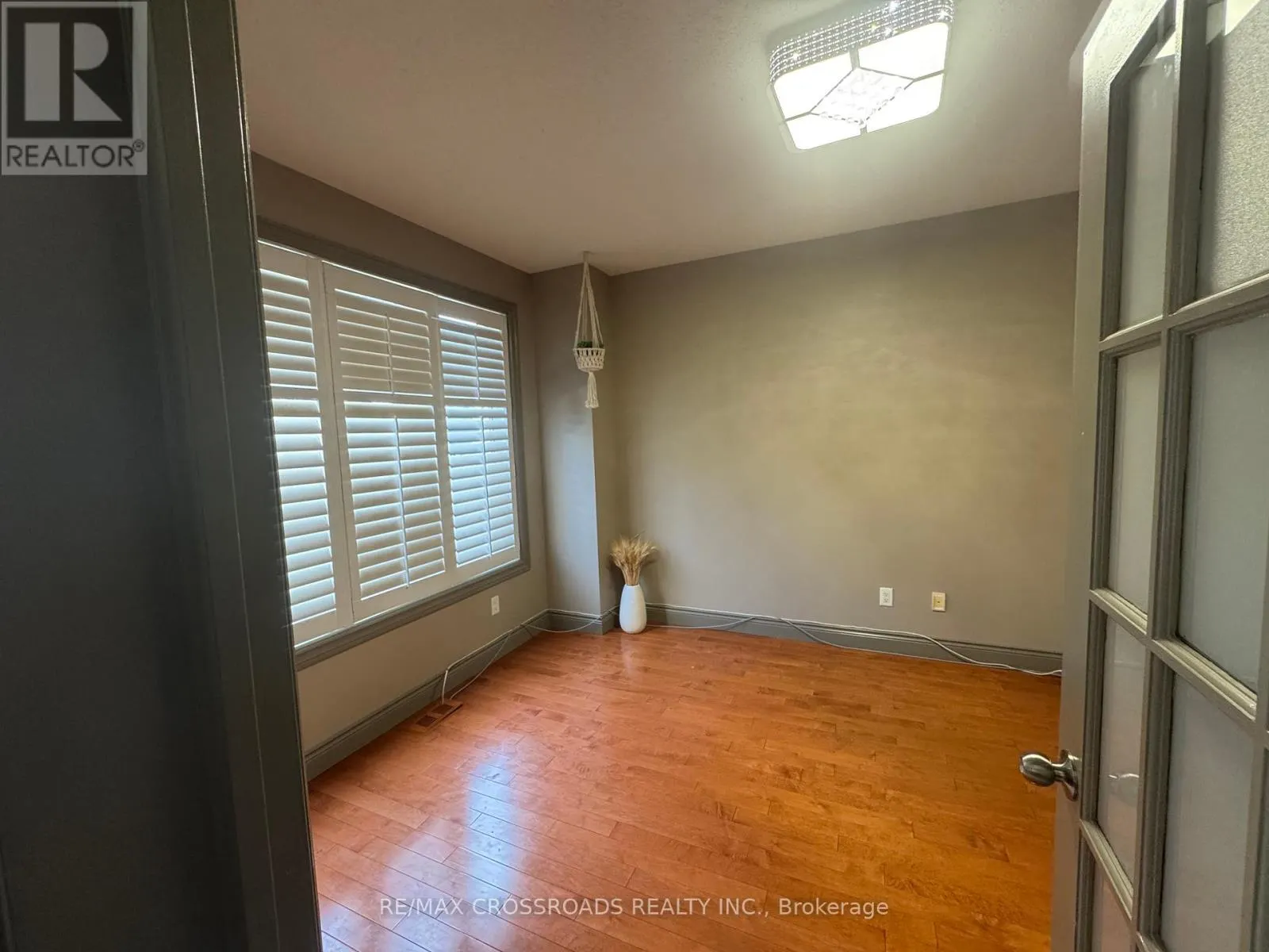 10 TIERNEY DRIVE