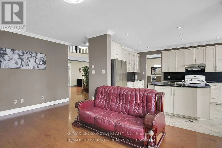 10 TIERNEY DRIVE