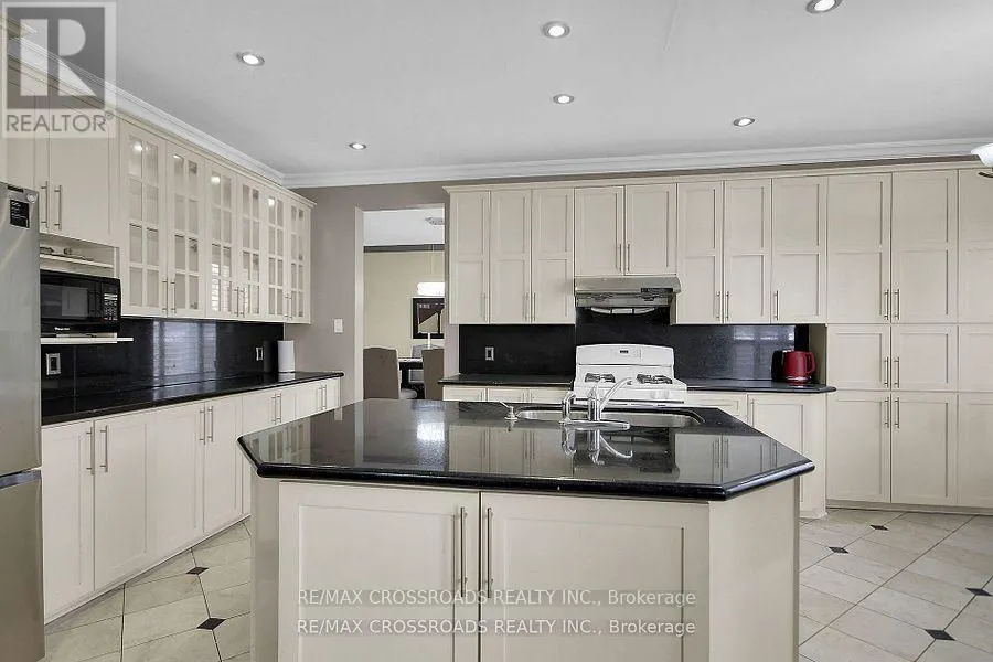 10 TIERNEY DRIVE